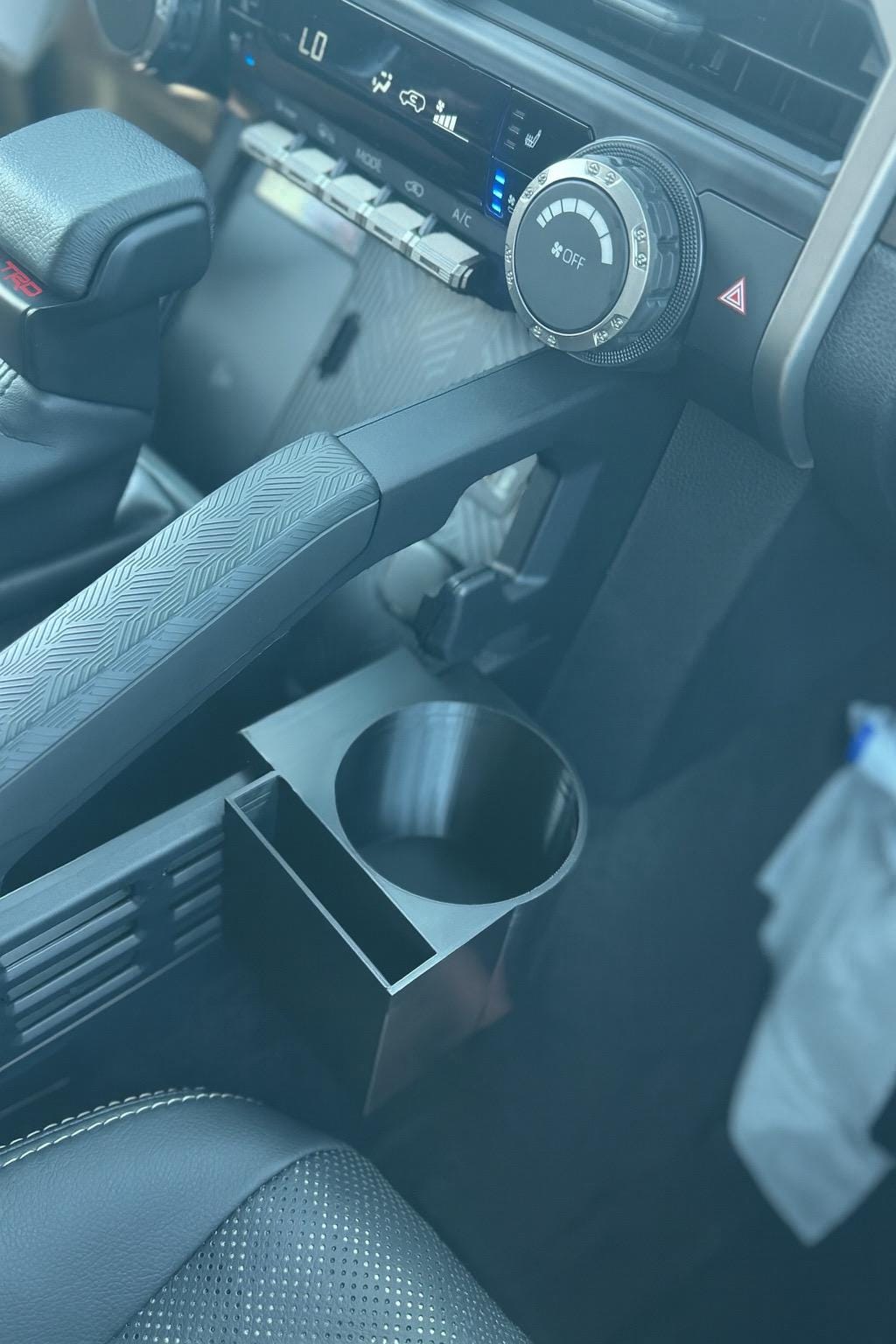 Toyota 4Runner Gen 6  2025+ Cup/Phone holder - fits Tall Stanley sizes