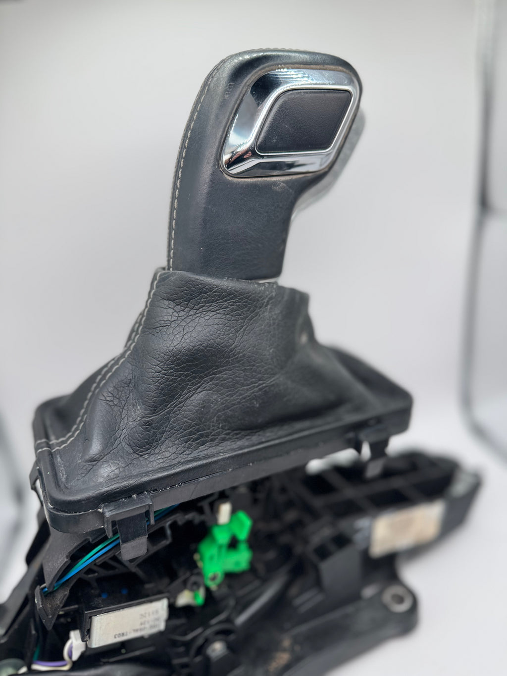 Ford F-150 Expedition Lincoln Navigator Gearshift Detent for 2015-2020 with Floor / Console Shifter