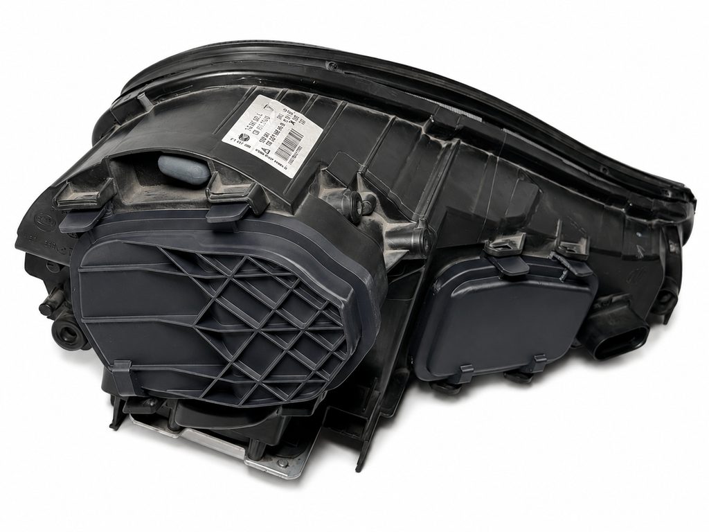 Porsche Cayenne 957 (2008-2010) Headlight Low Beam Bulb Dust Cover (7L5941608A & 7L5941607A)