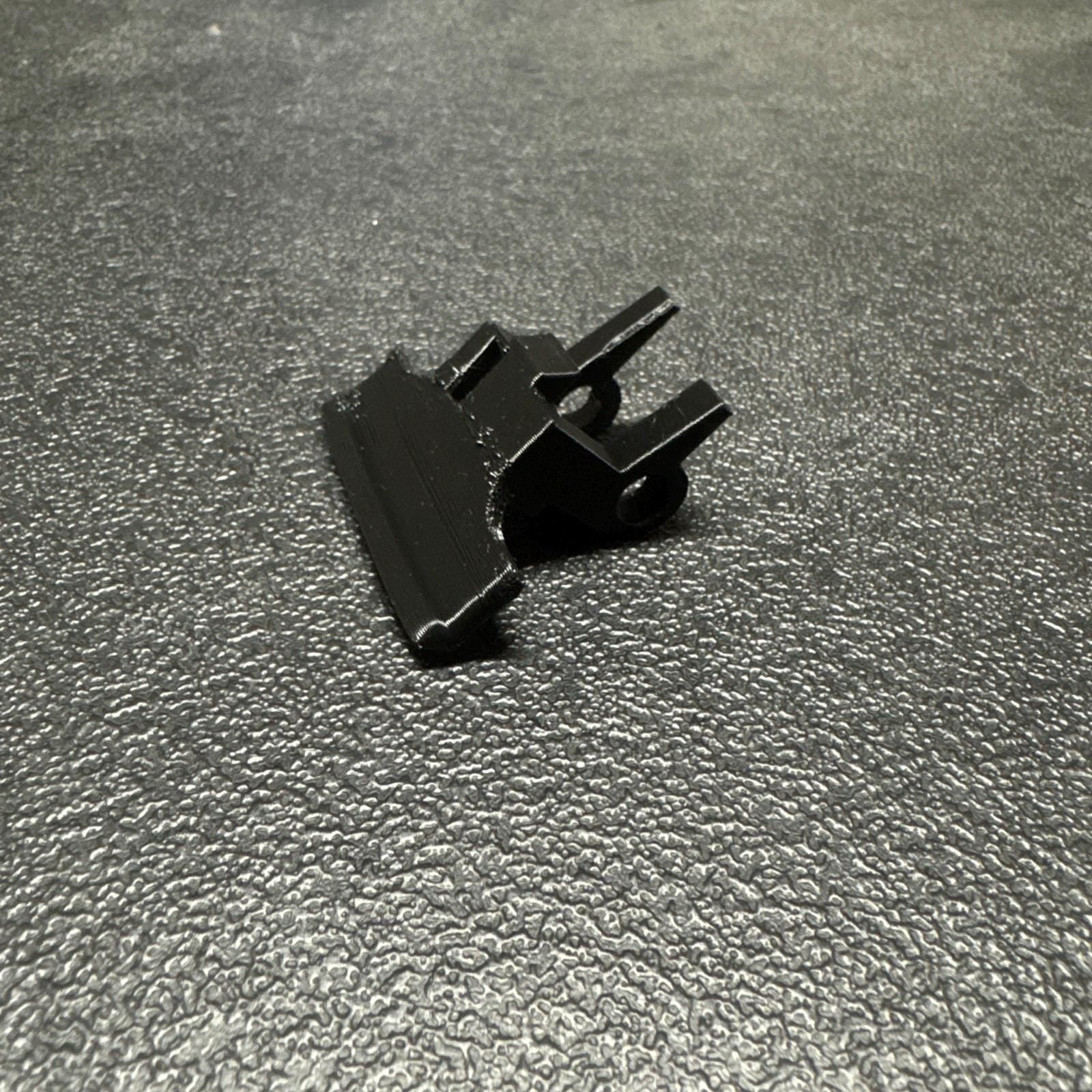 Acura MDX - Center Console Armrest Clip Latch 2001–2006