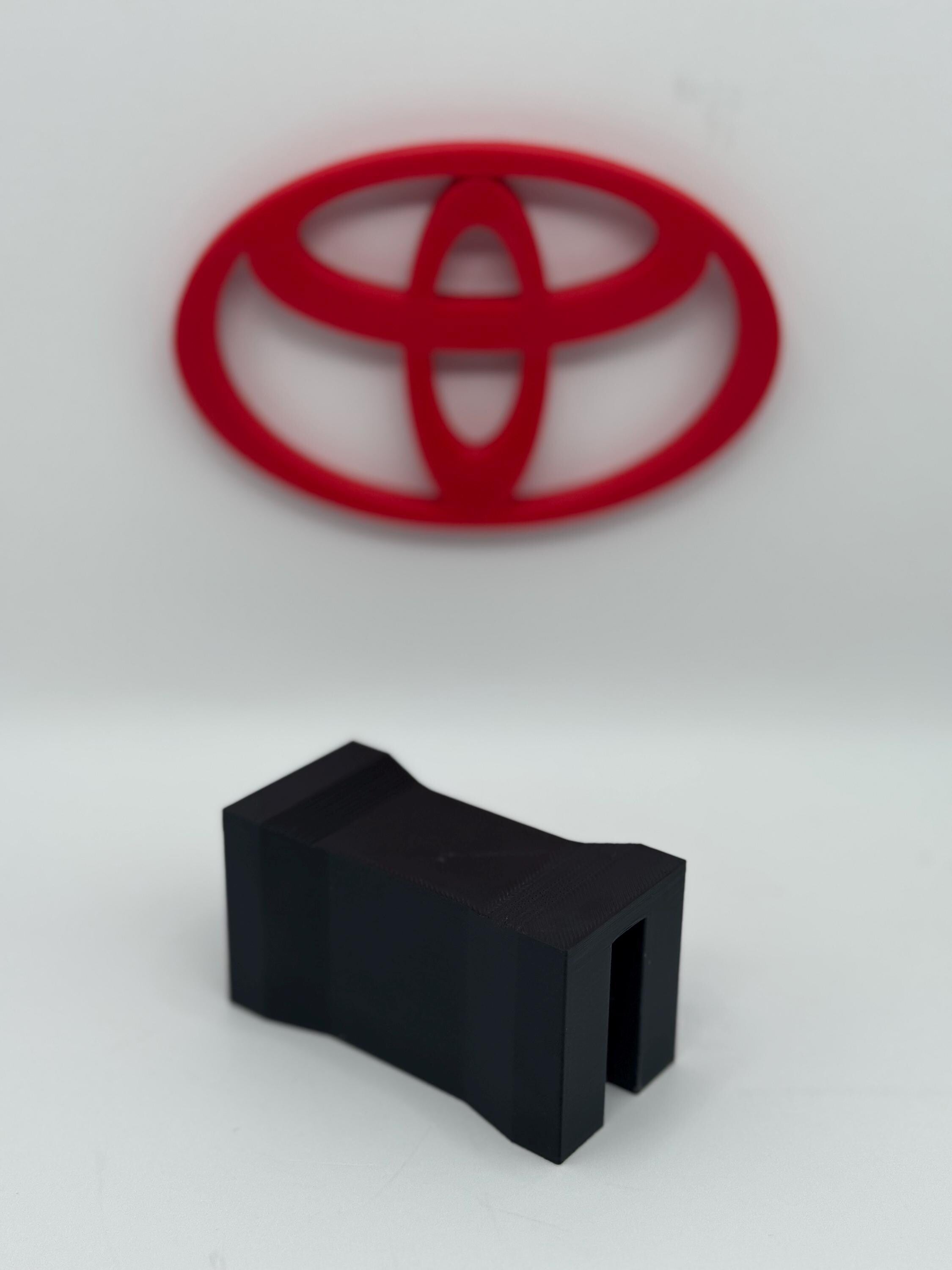Toyota 2025 Tacoma / 4Runner Gen 6 - Cupholder Insert for Oversized AJT
