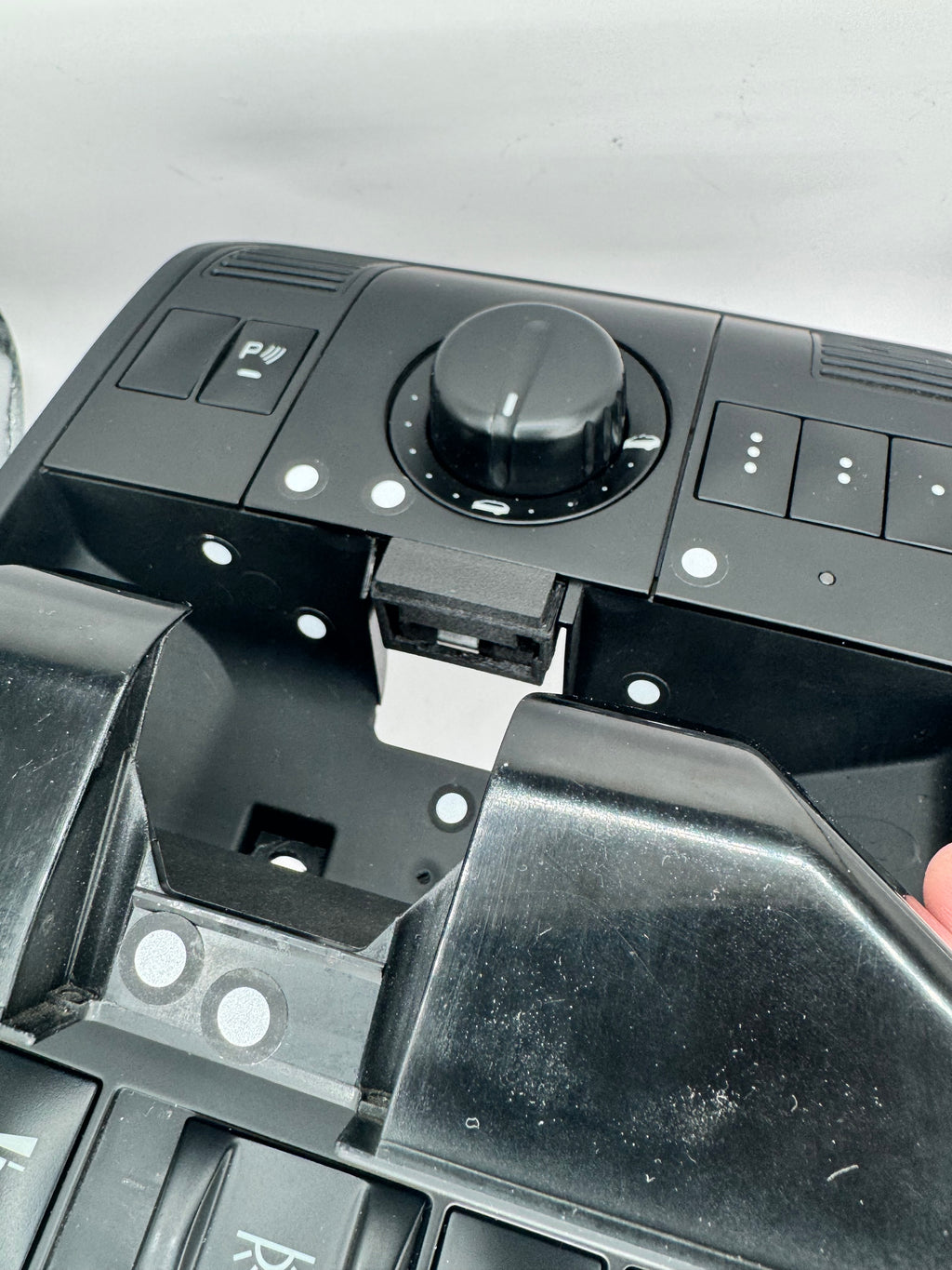 Porsche Cayenne 955/957 2003-2010 Sunglass Holder Button Replacement - Overhead Console