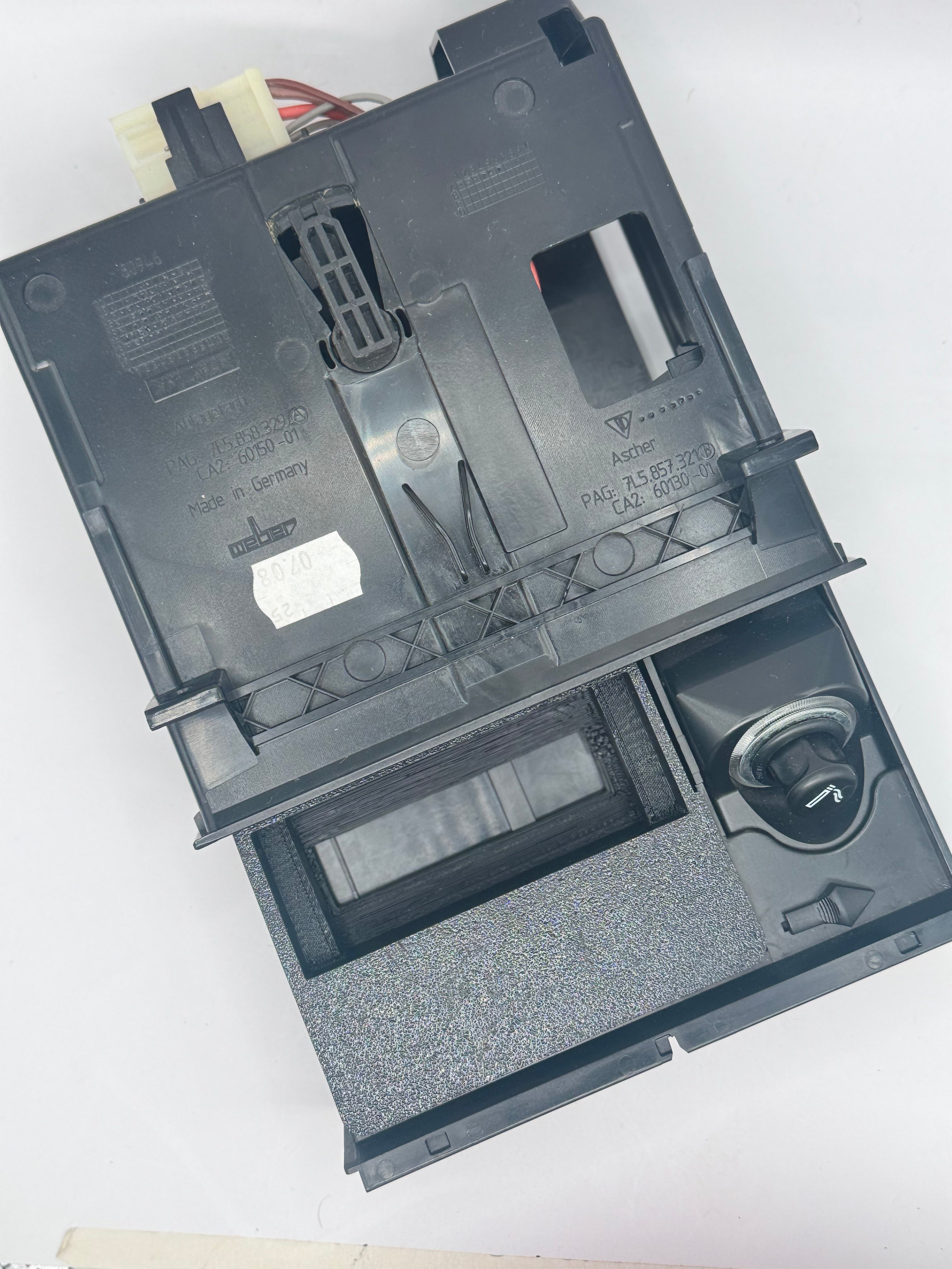 Porsche Cayenne 955 957 Ashtray Retrofit for Mictuning 4-Gang Switch Panel | 2003–2010