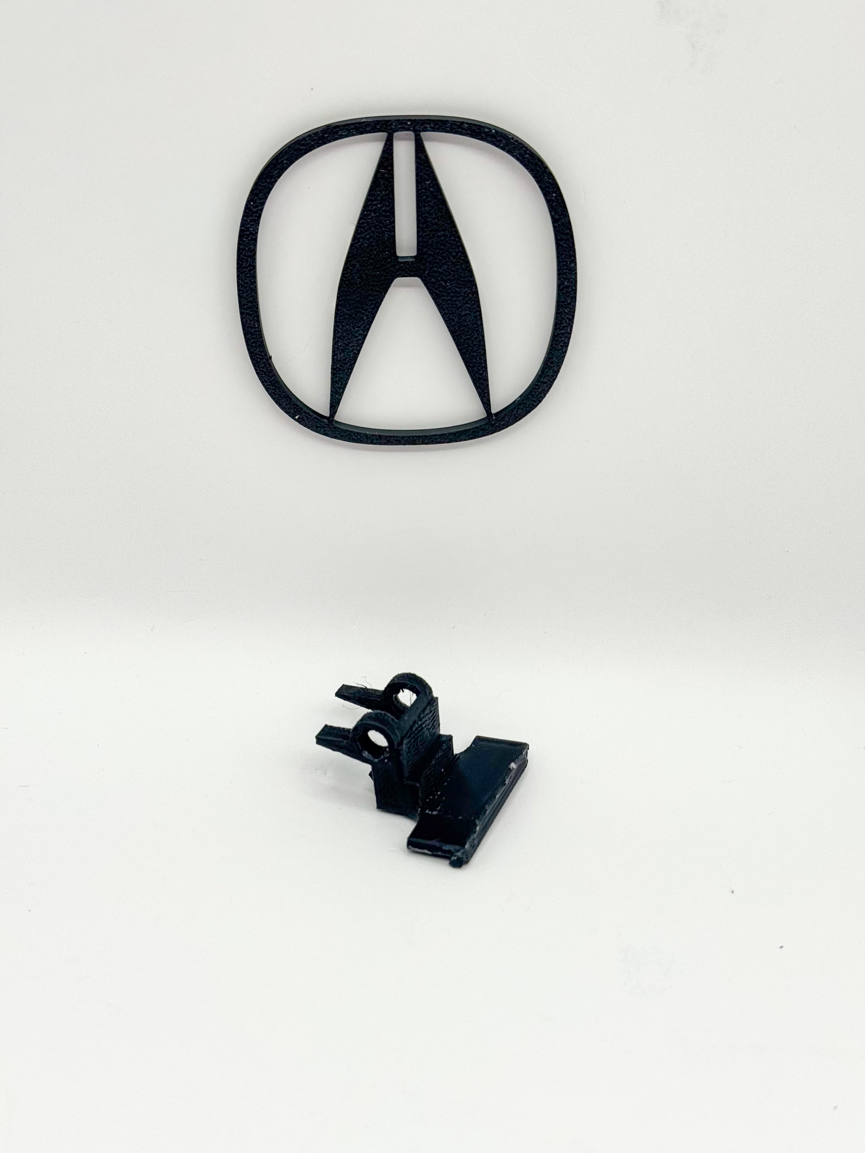 Acura MDX - Center Console Armrest Clip Latch 2001–2006