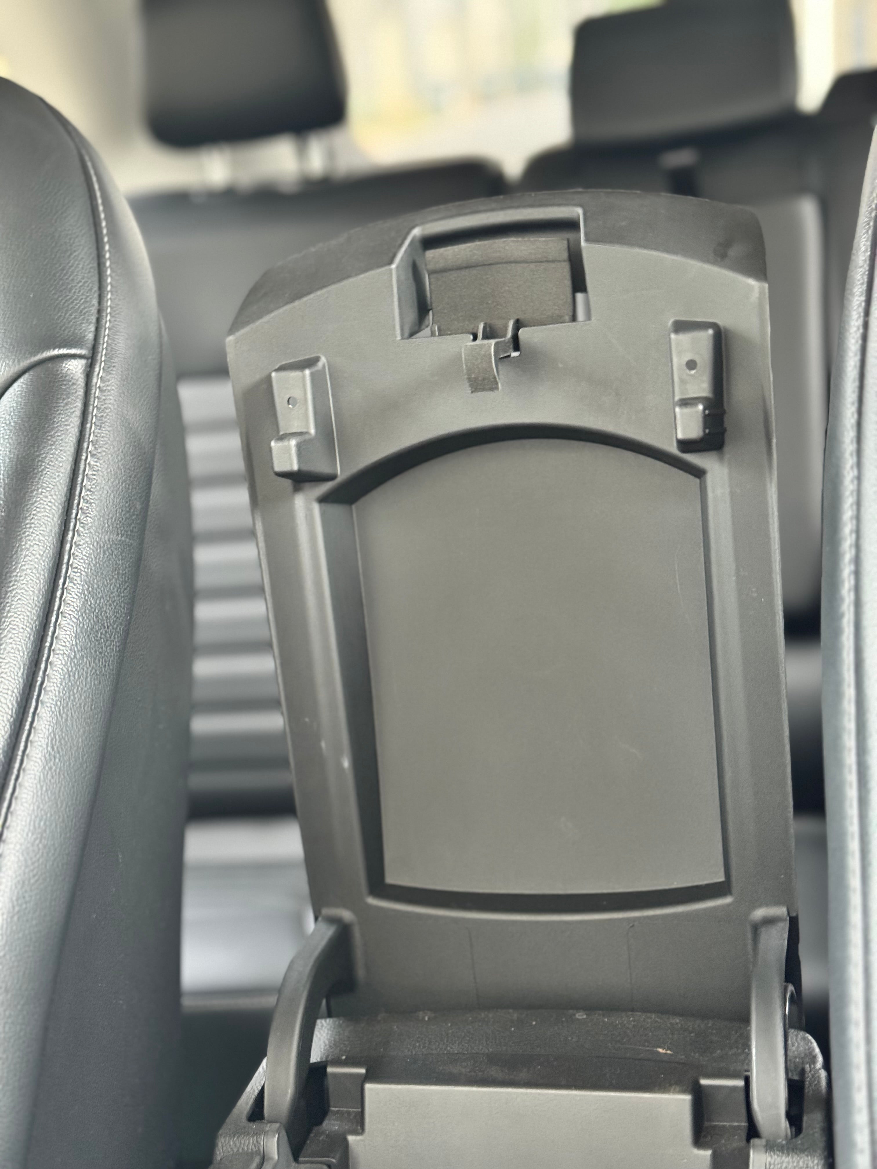 Ford Edge (2015–2024) Center Console Armrest Latch Replacement (FT4Z-5806024AD)