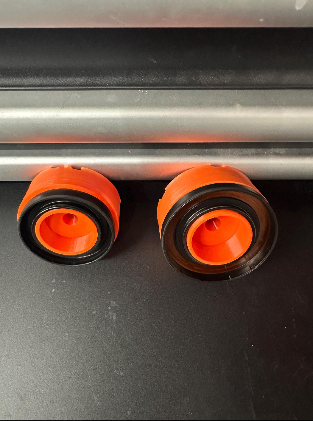 Toyota 4Runner, Tundra, Tacoma & Lexus GX470 Front Axle Seal Driver Left / Right 2005-2022