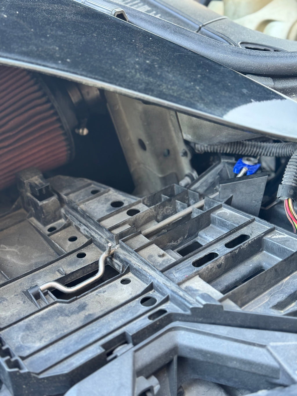 Porsche Cayenne 957 Headlight Mount Lock Tab Replacement 2008-2010