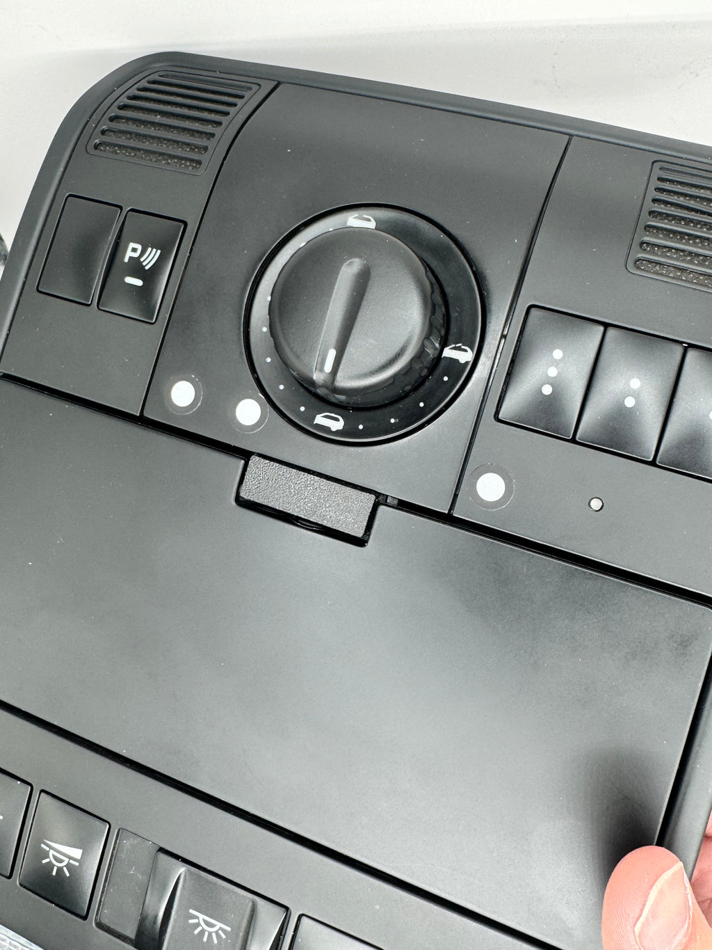 Porsche Cayenne 955/957 2003-2010 Sunglass Holder Button Replacement - Overhead Console