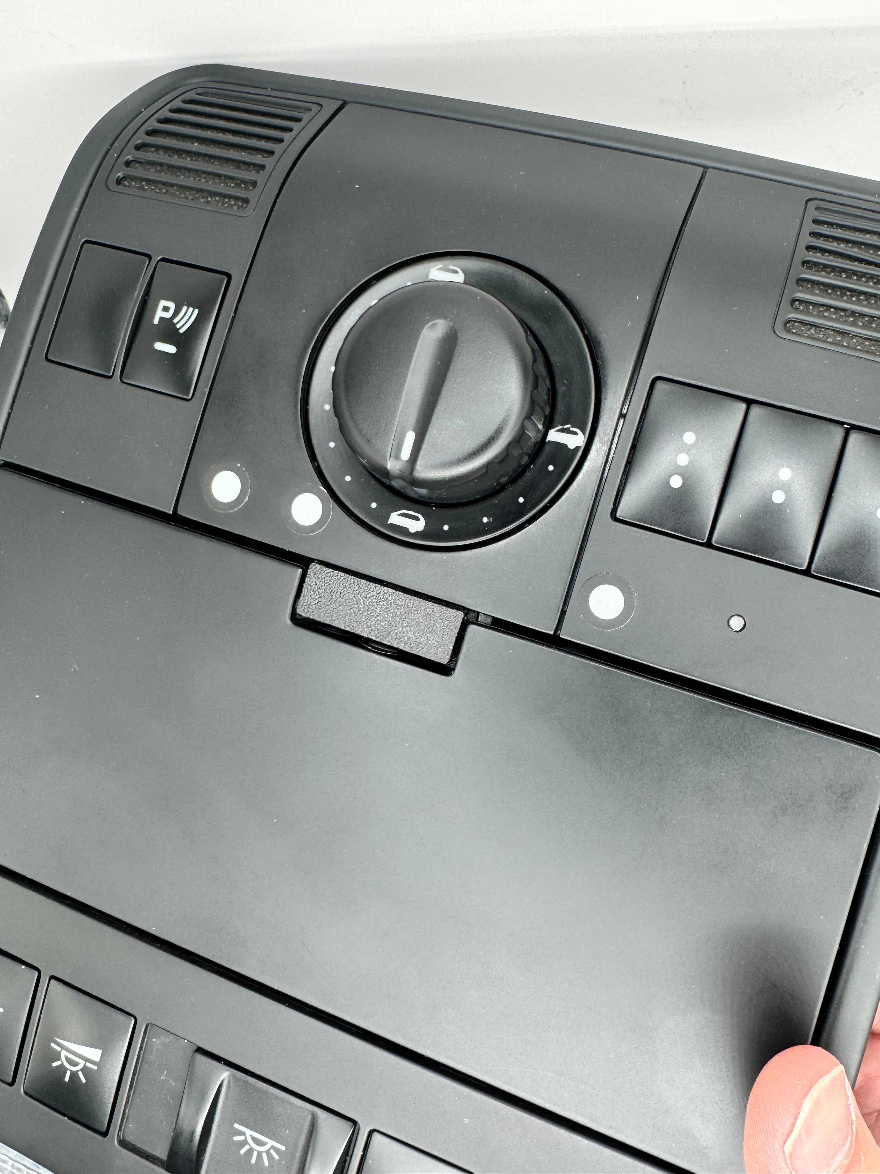 Porsche Cayenne 955/957 2003-2010 Sunglass Holder Button Replacement - Overhead Console