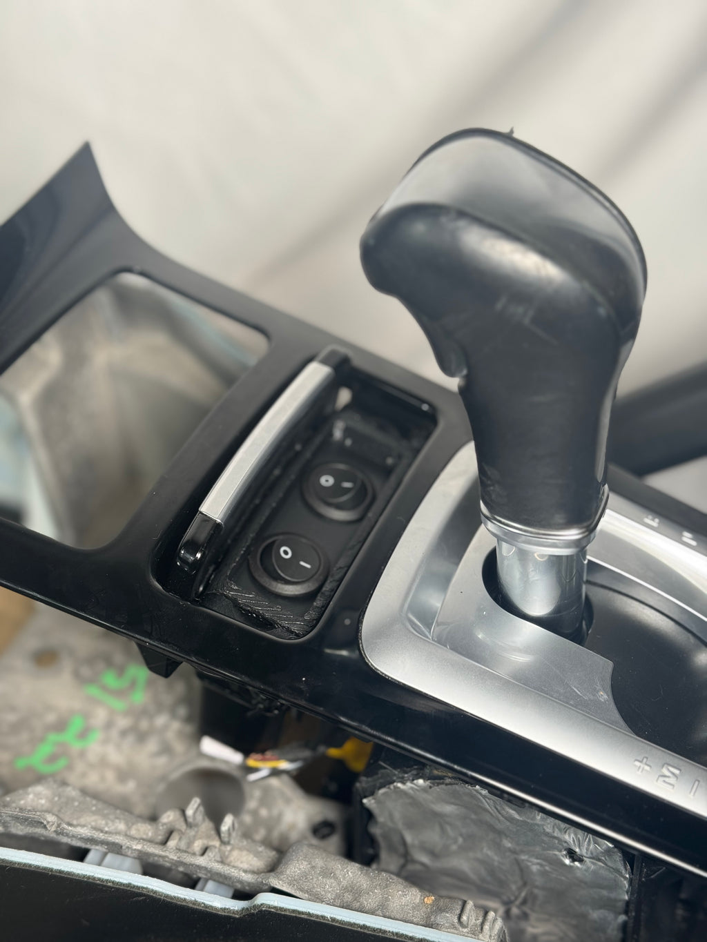 Porsche Cayenne 958 Hidden Ash Tray Dual LED/Aux Switch Panel 2011–2018