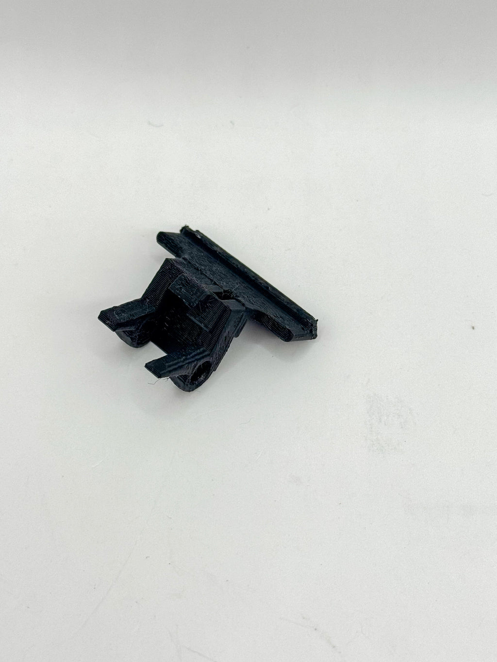 Acura MDX - Center Console Armrest Clip Latch 2001–2006