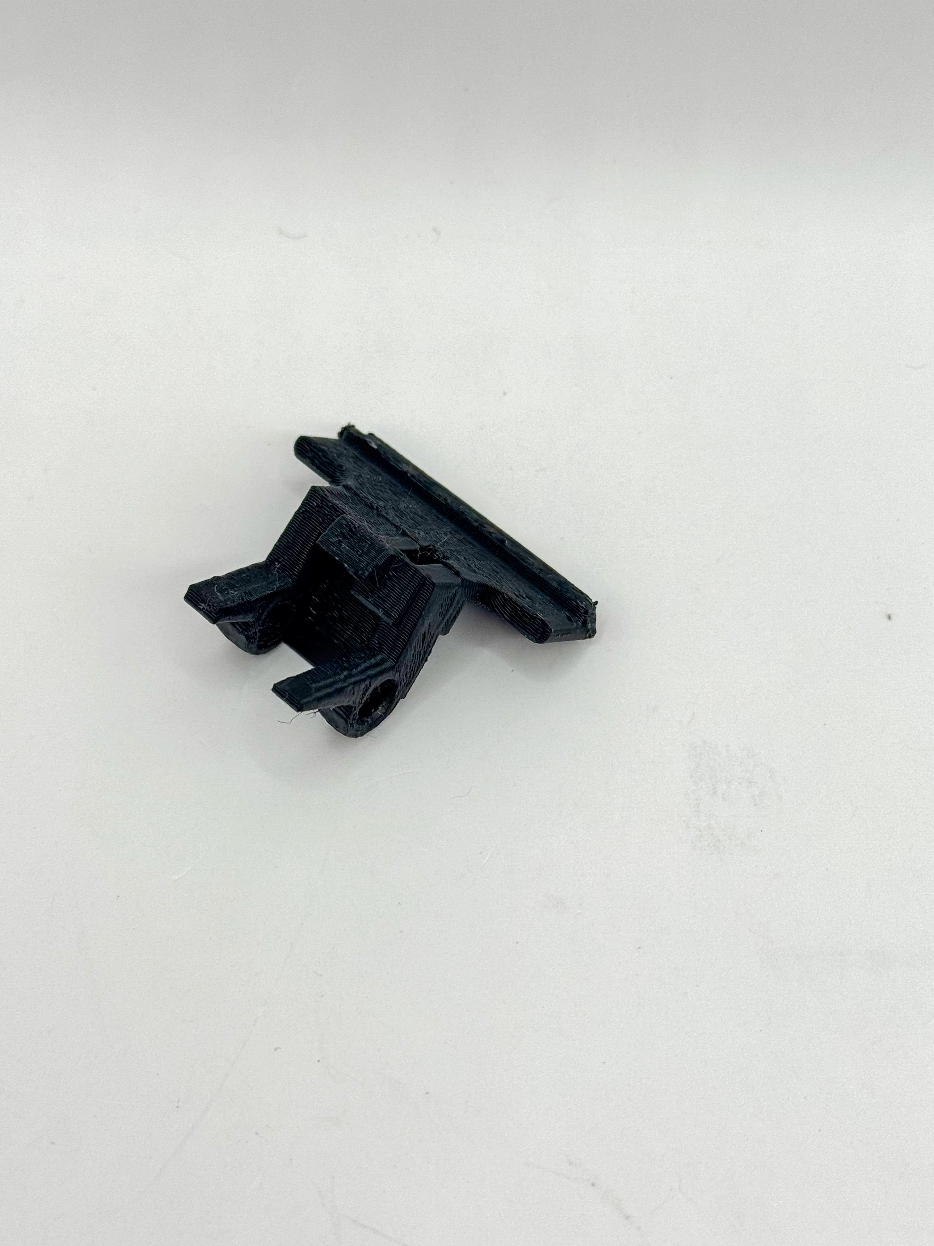 Acura MDX - Center Console Armrest Clip Latch 2001–2006