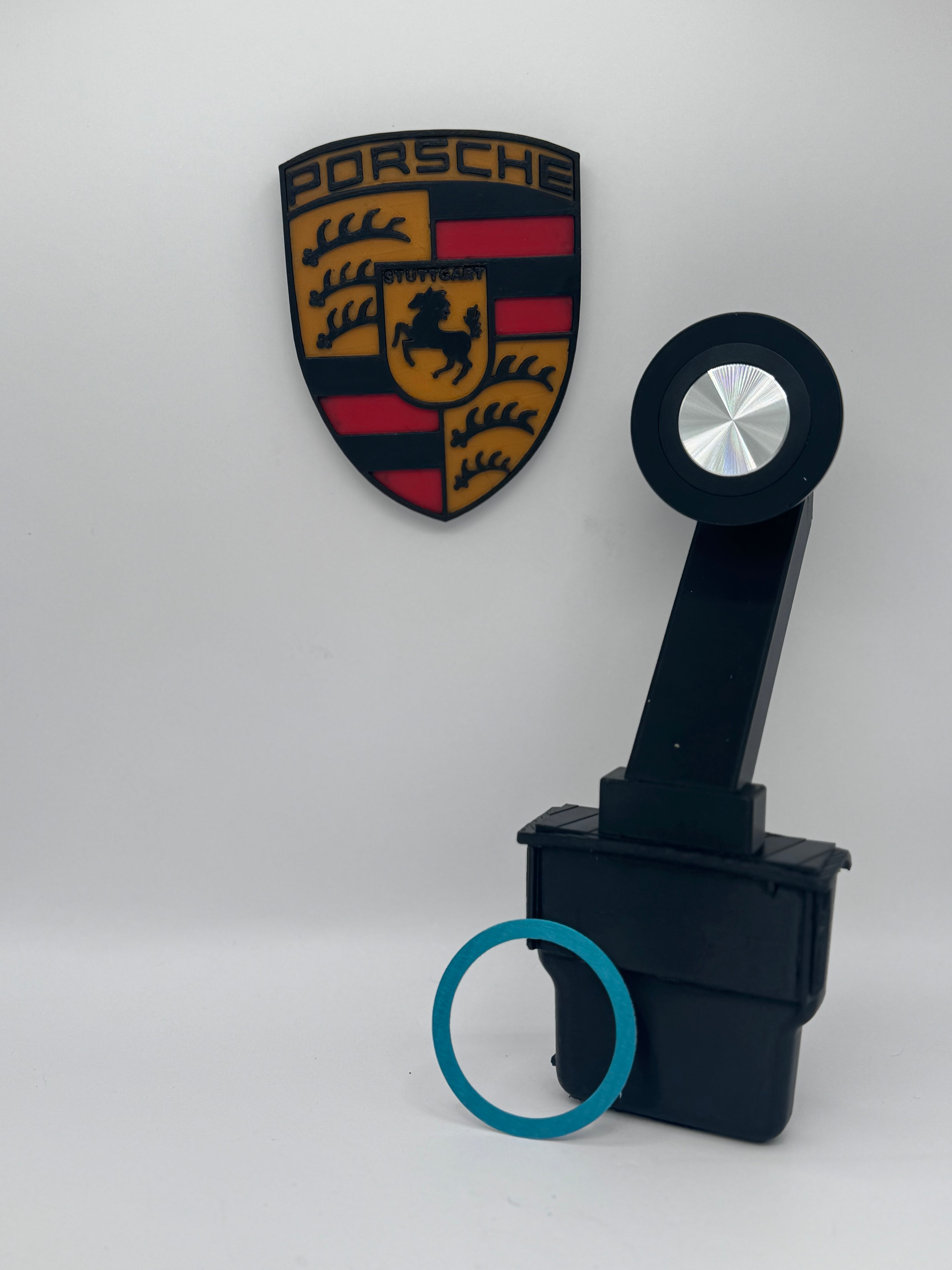 Porsche Cayenne 958 - 2011-2014 - Ash Tray Phone Mount – Replaces Ashtray - 17mm ball