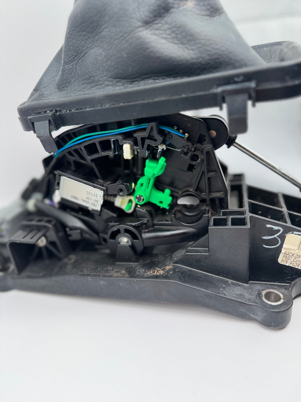 Ford F-150 Expedition Lincoln Navigator Gearshift Detent for 2015-2020 with Floor / Console Shifter