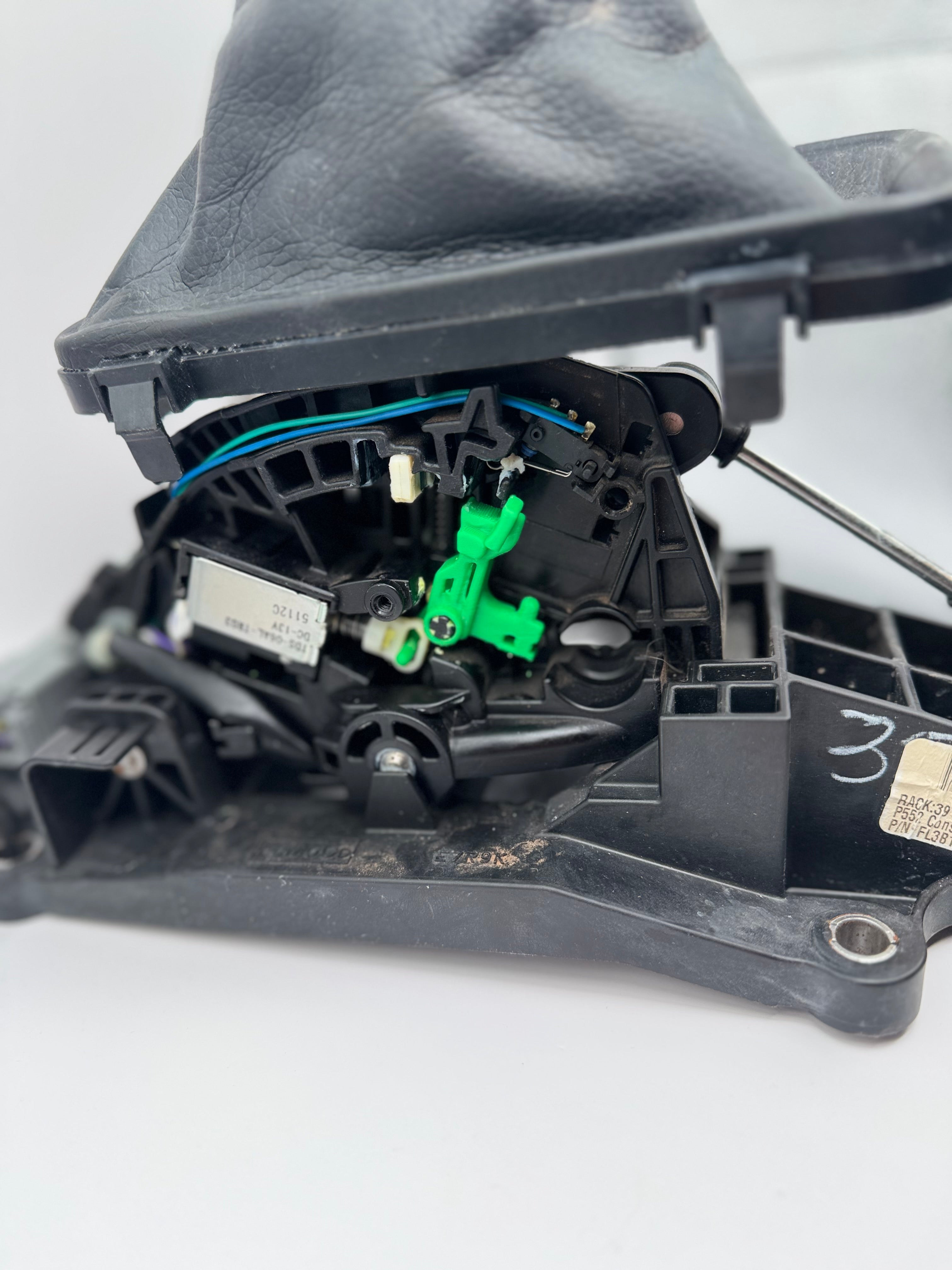 Ford F-150 Expedition Lincoln Navigator Gearshift Detent for 2015-2020 with Floor / Console Shifter