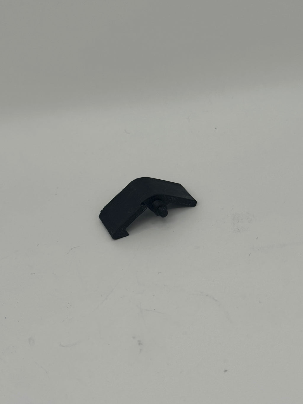 Porsche Cayenne 2011–2018 Armrest Latch/Clip Replacement Fix Carbon Fiber - Center Console Repair