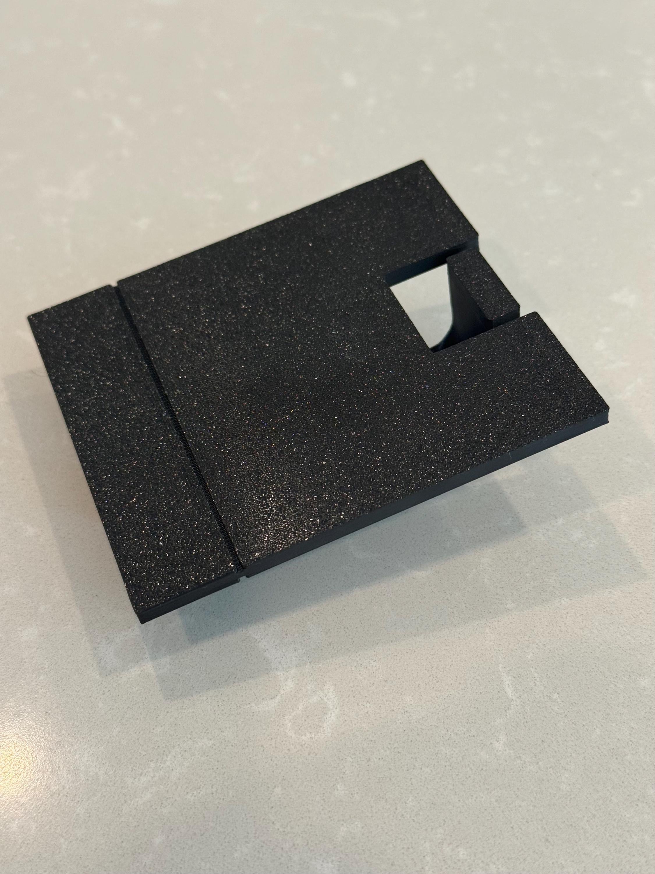 Subaru - Legacy / Outback MY07 Engine Under Cover Flap Replacement 2005 - 2009