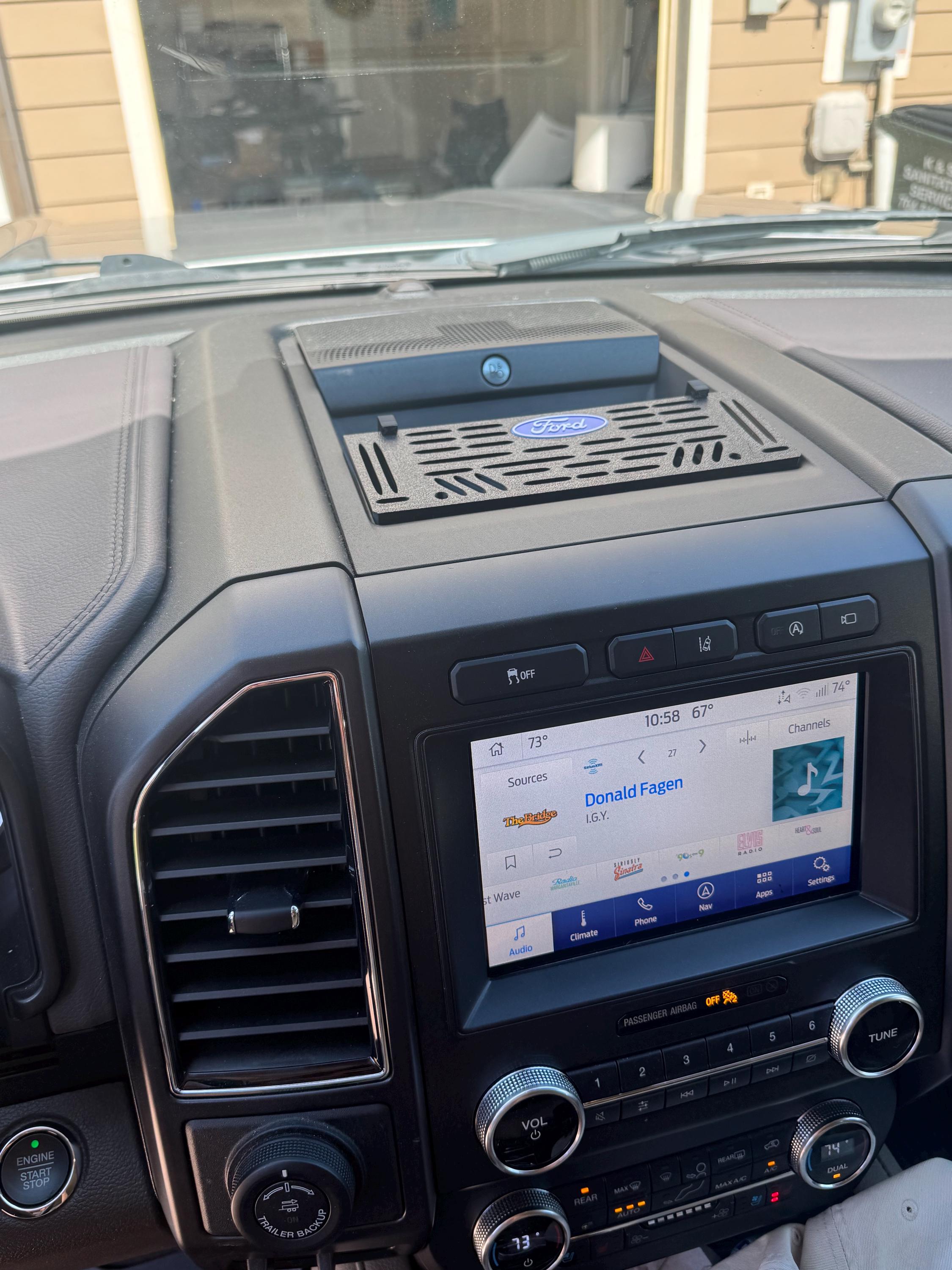 Ford F-150 F-250 Expedition 2018–2022 Center Dash Mounting System – Easy Install - Hardware included