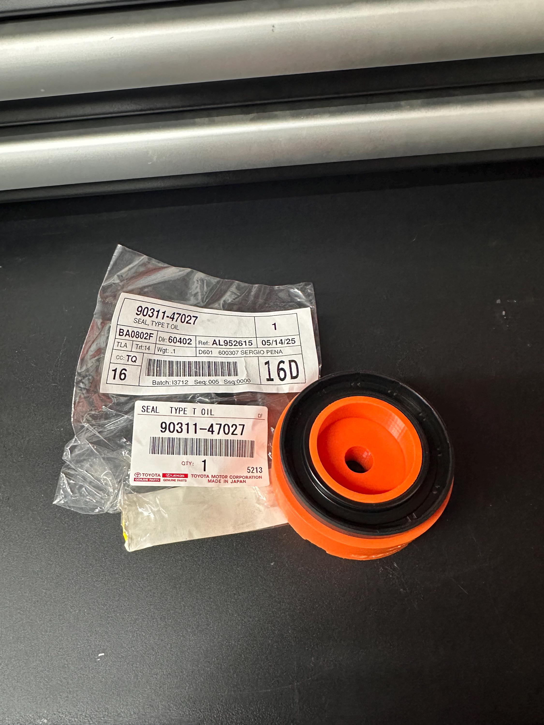 Toyota 4Runner, Tundra, Tacoma & Lexus GX470 Front Axle Seal Driver Left / Right 2005-2022