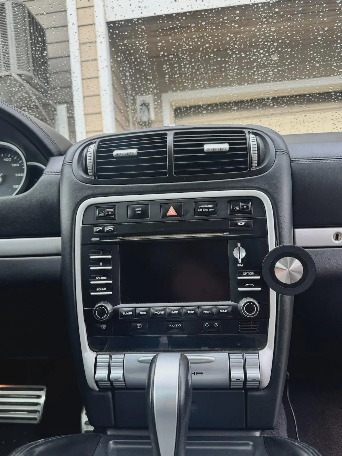 Porsche Cayenne 955 957 Dash Radio Phone Mount 2003–2010 - Mag Safe