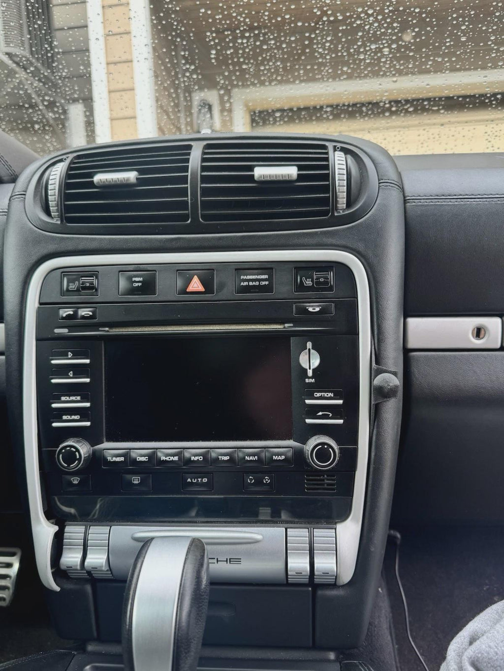 Porsche Cayenne 955 957 Dash Radio Phone Mount 2003–2010 - Mag Safe