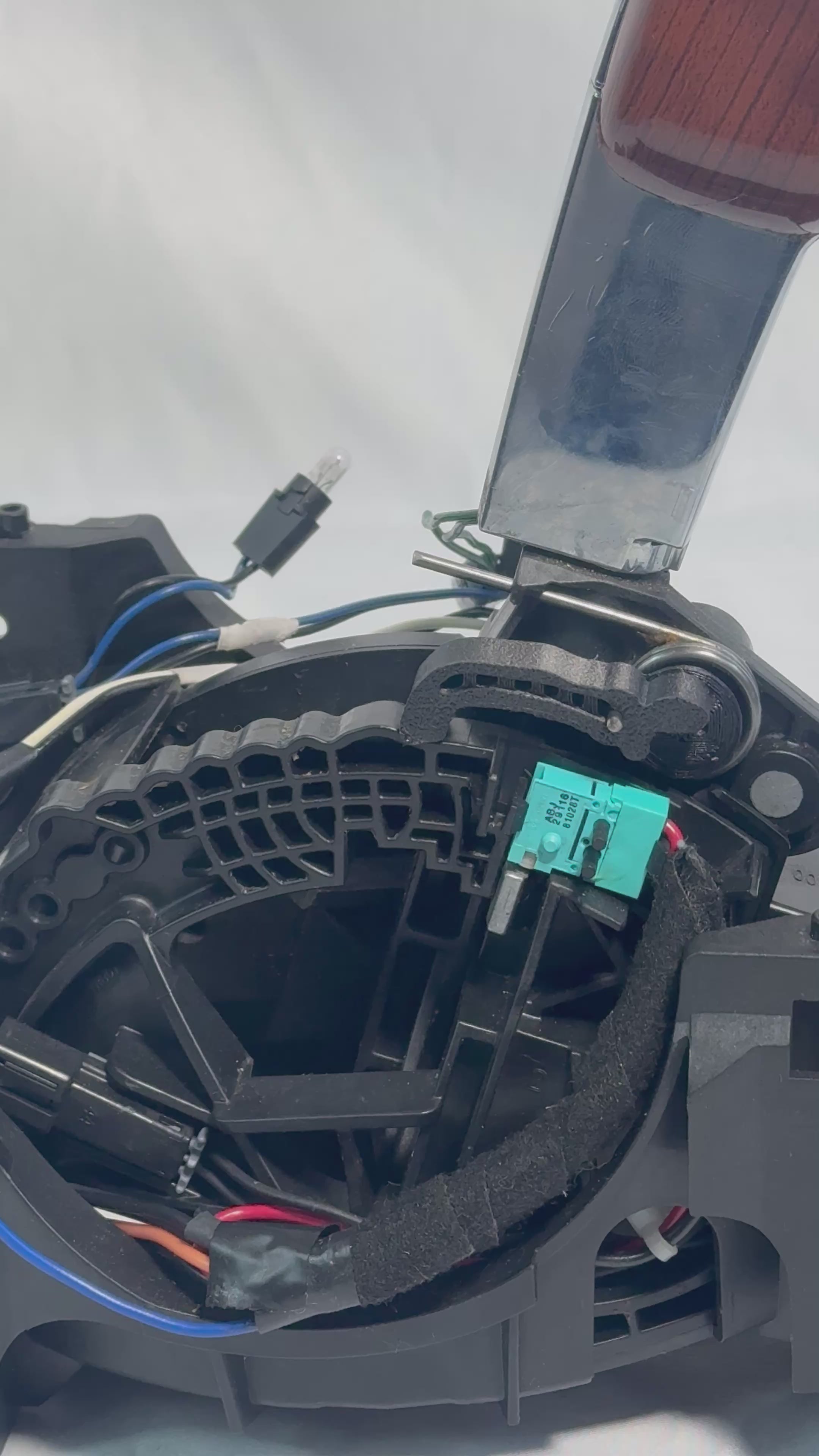 Ford F-150 Expedition Lincoln Navigator Gearshift Detent for 2009-2014 with Floor / Console Shifter