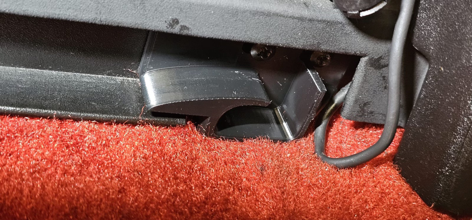 Chevrolet Corvette C4 Rear Cargo Shade Curtain Hooks 1984 - 1996 #14049016, 14049015