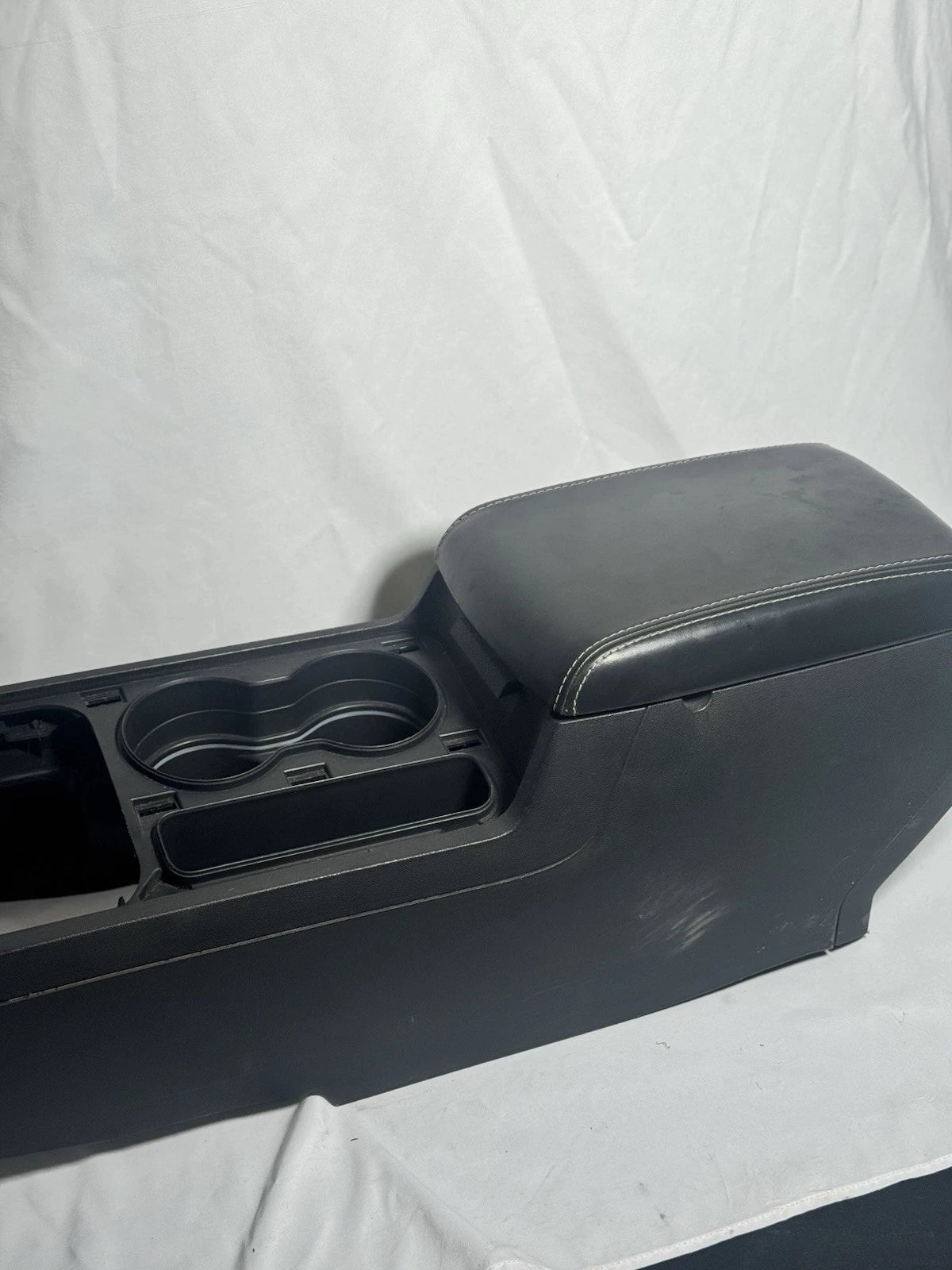 2008-2014 Dodge Challenger OEM Center Console Assembly WORKING LATCH - USED