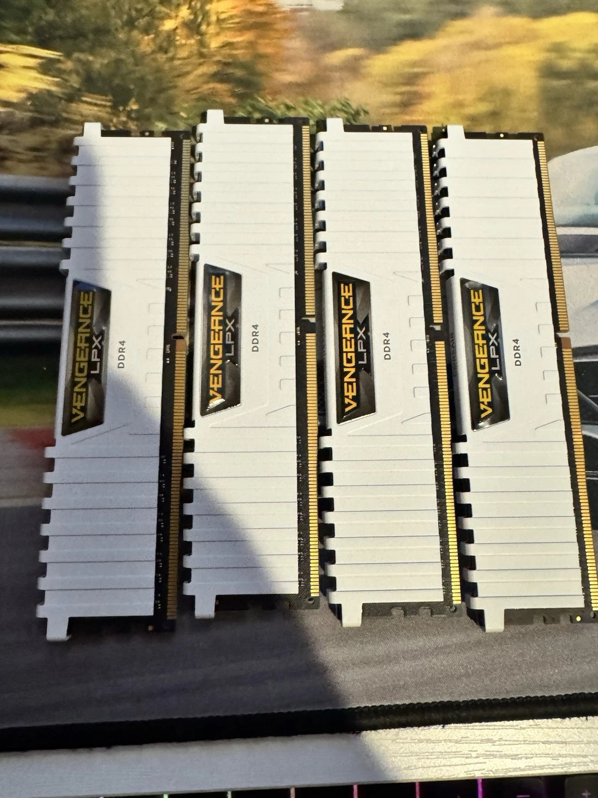 Corsair Vengeance LPX DDR4 RAM 32GB 3200MHz CL16 (4x8gb) White
